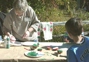 Apple Crafts at Cider Sunday